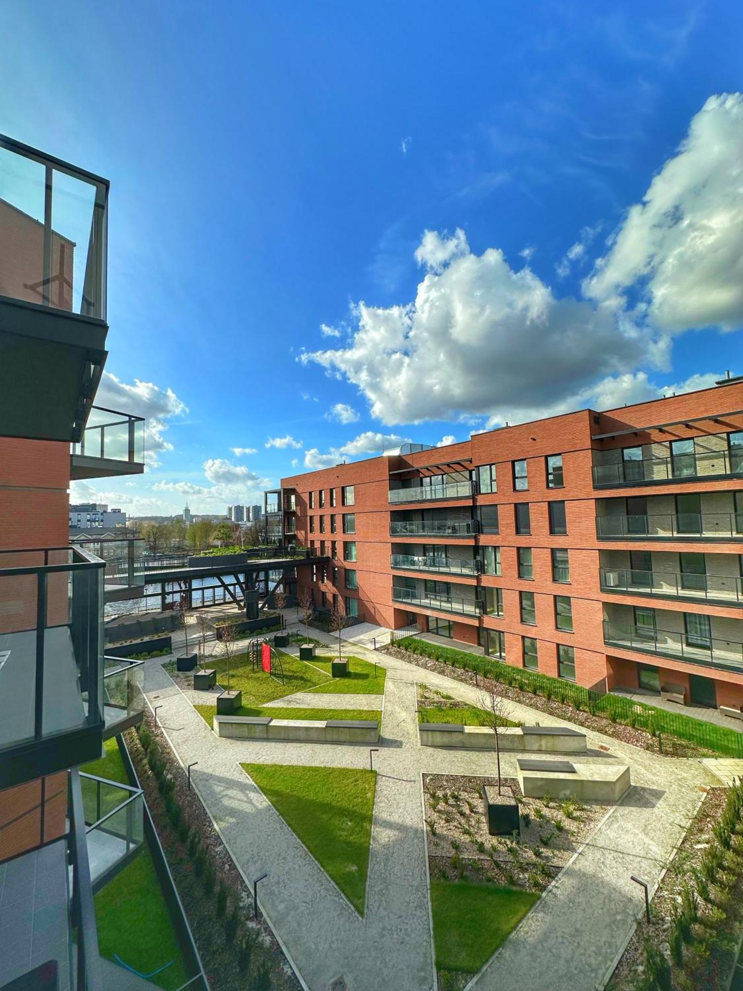 3 Waves Starowka- Gym, Sauna, Kidsplay, Parking Apartment